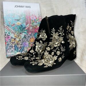 COPY - Johnny was booties